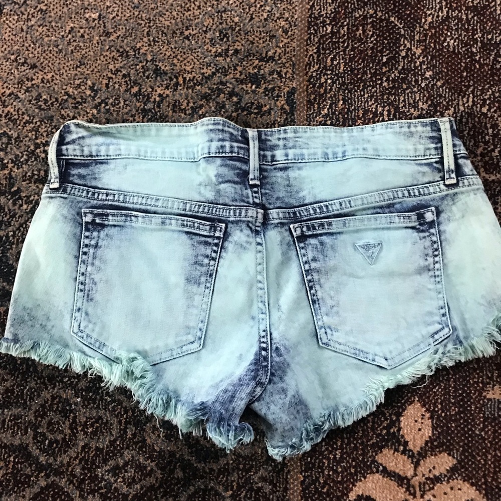 GUESS Jeans - Picture 2 of 3